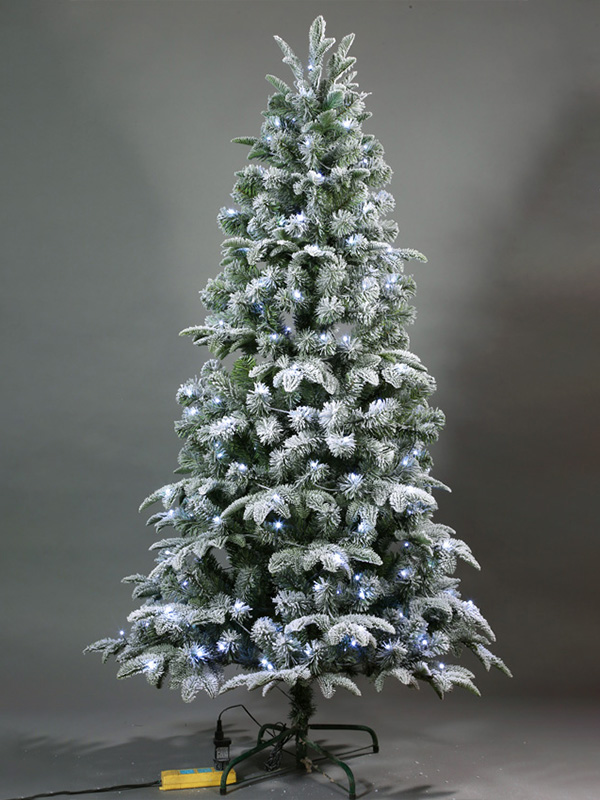 クリスマススノーツリー 9A3A8544